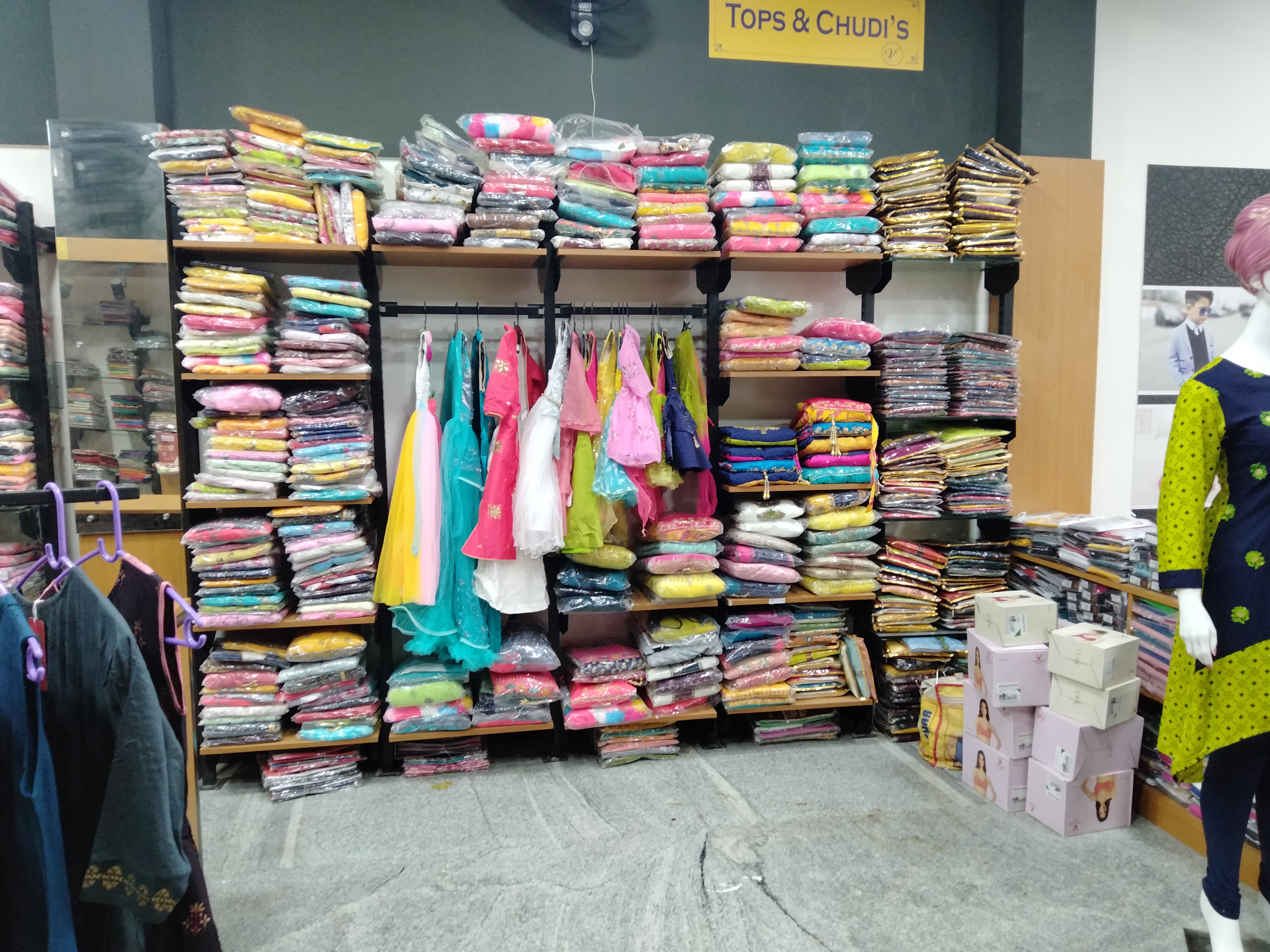 Metal Shelf Rack - Garment rack Madurai